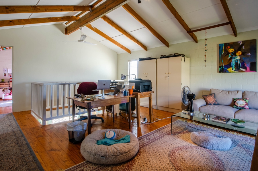 4 Bedroom Property for Sale in Pringle Bay Western Cape